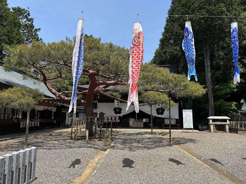 浅間神社の写真です。浅間神社は愛知県犬山市に位置し尾張富士にあります。尾張富士は登山、ウオーキングにもちょうどいい山です。